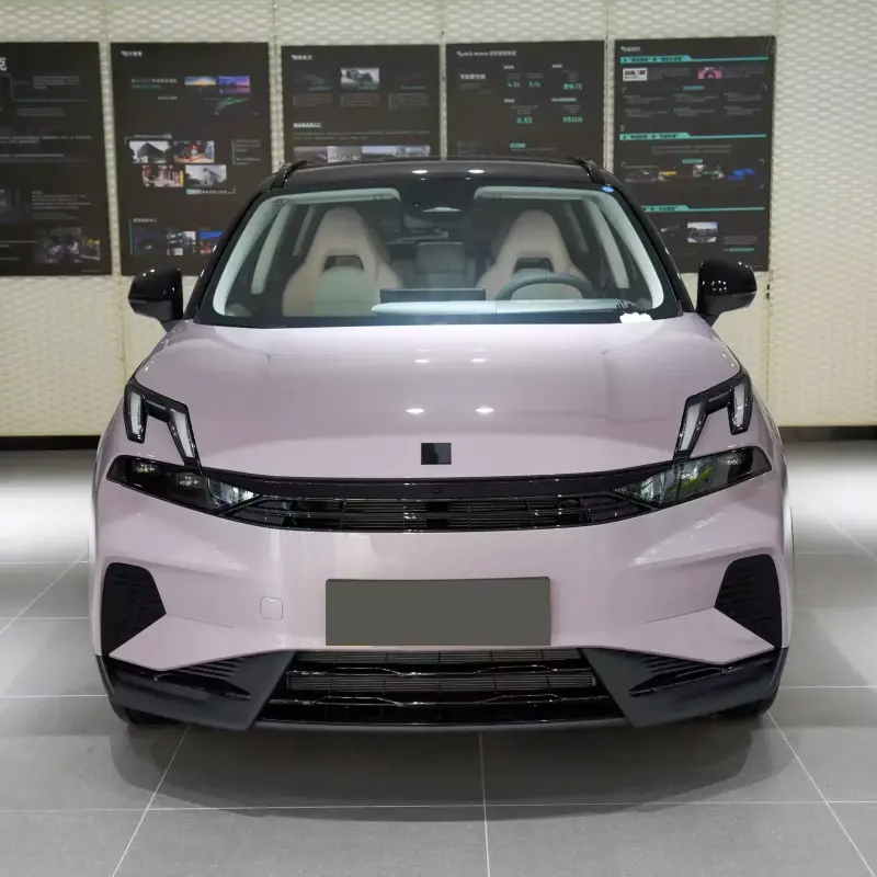 Lynk & Co 06 EM-P
