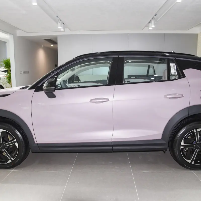 Lynk & Co 06 EM-P
