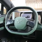Hongqi EH7