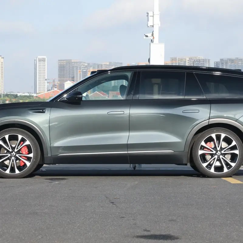 NIO ES8