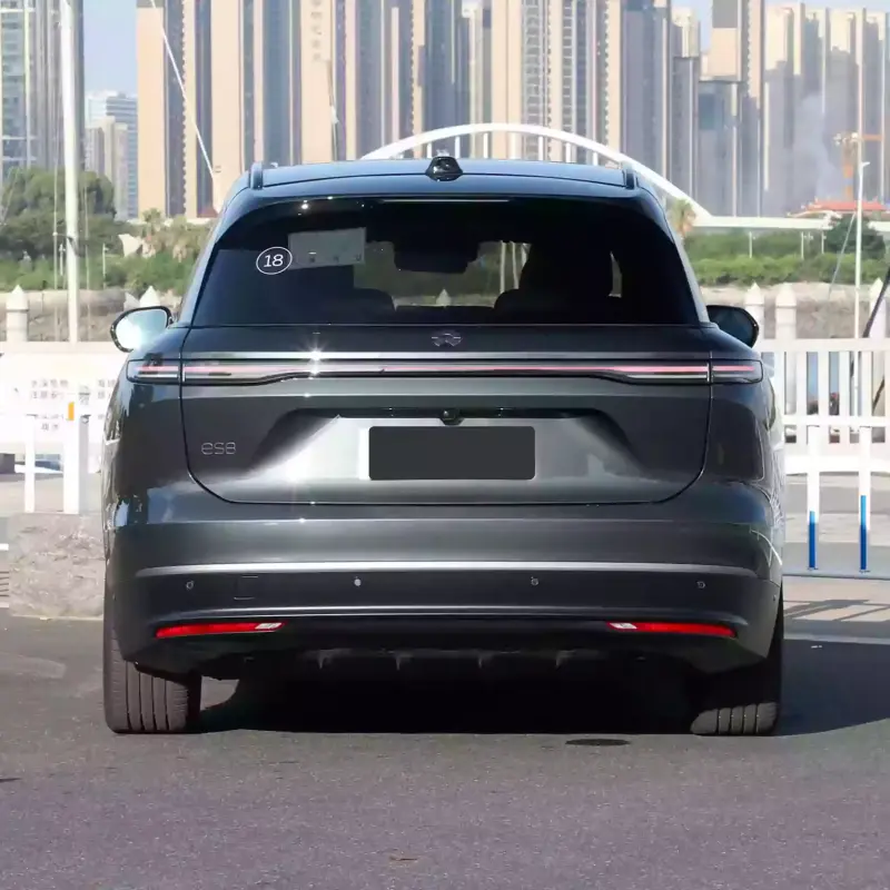 NIO ES8