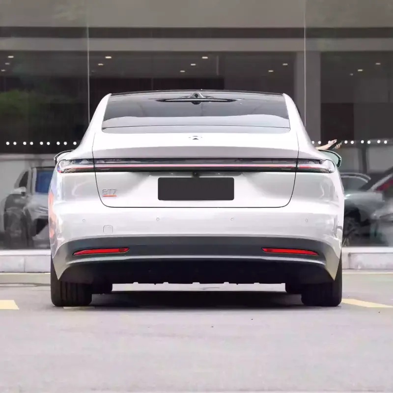 NIO ET7