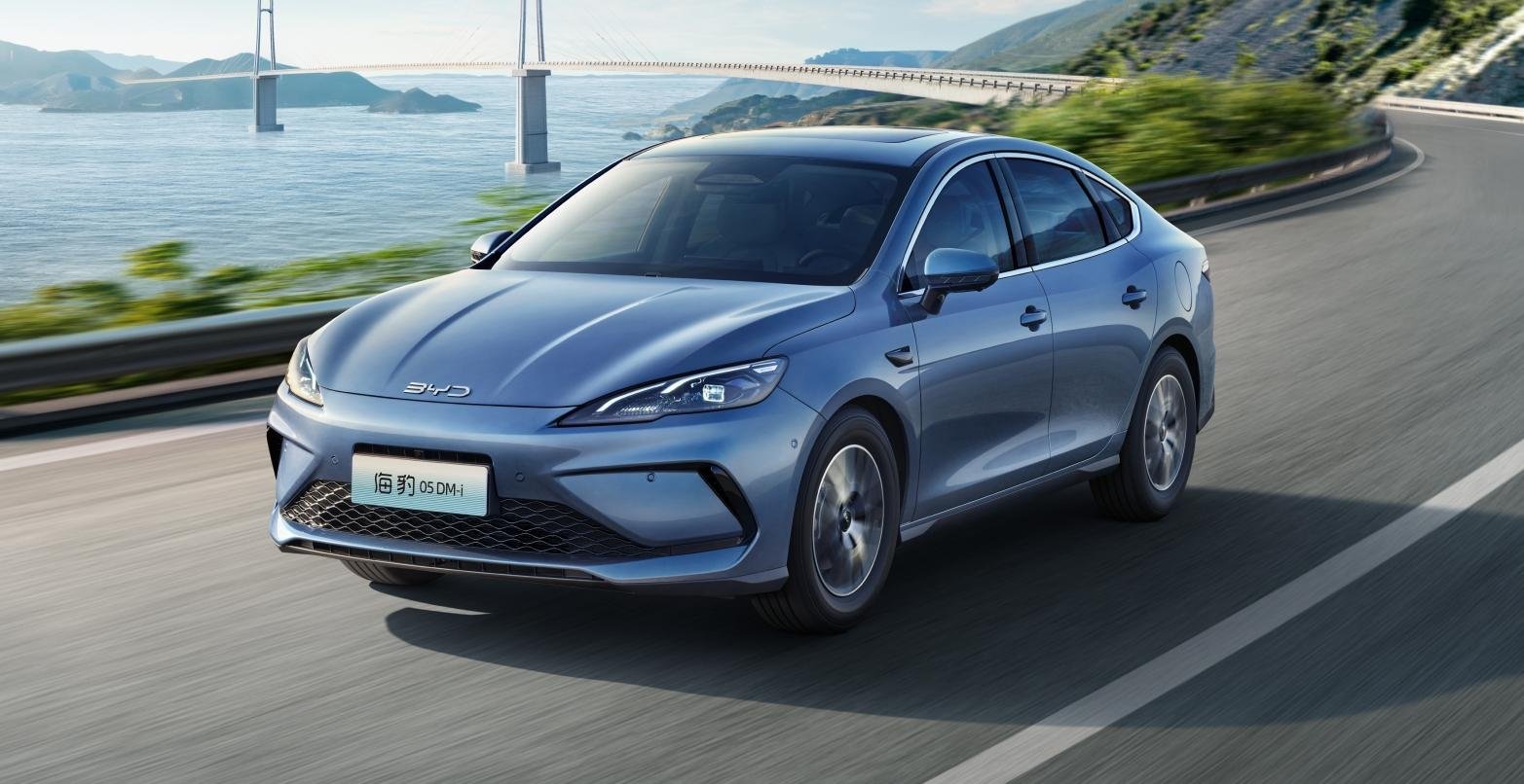 Introducing the BYD Dolphin 05DM-i: Style Meets Performance