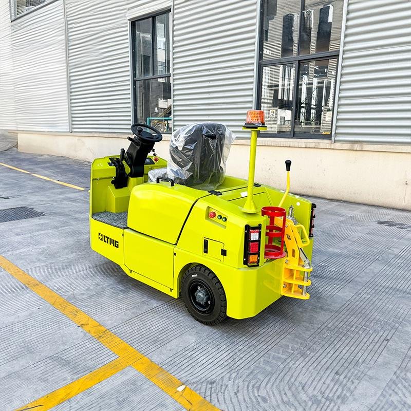 TB06 - Electric Tow Tractor (seated-type)