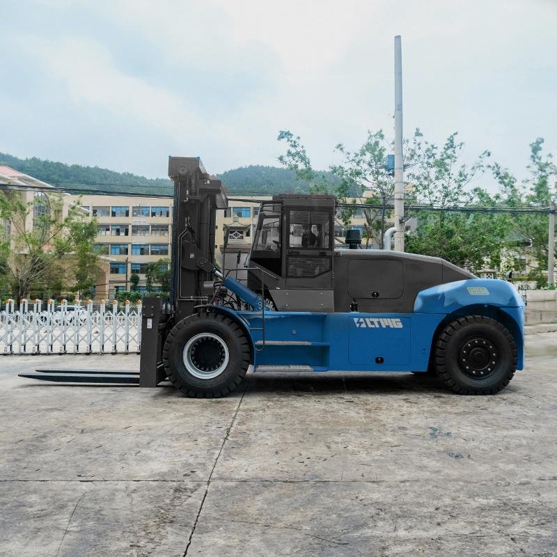 FD300 - 30 Ton Diesel Forklift