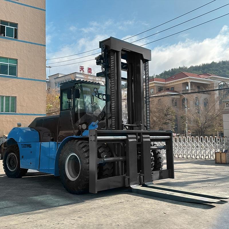 FD320 - 32 Ton Diesel Forklift