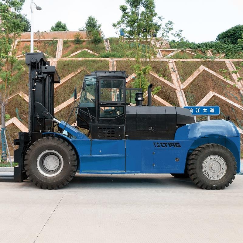 FD400 - 40 Ton Diesel Forklift