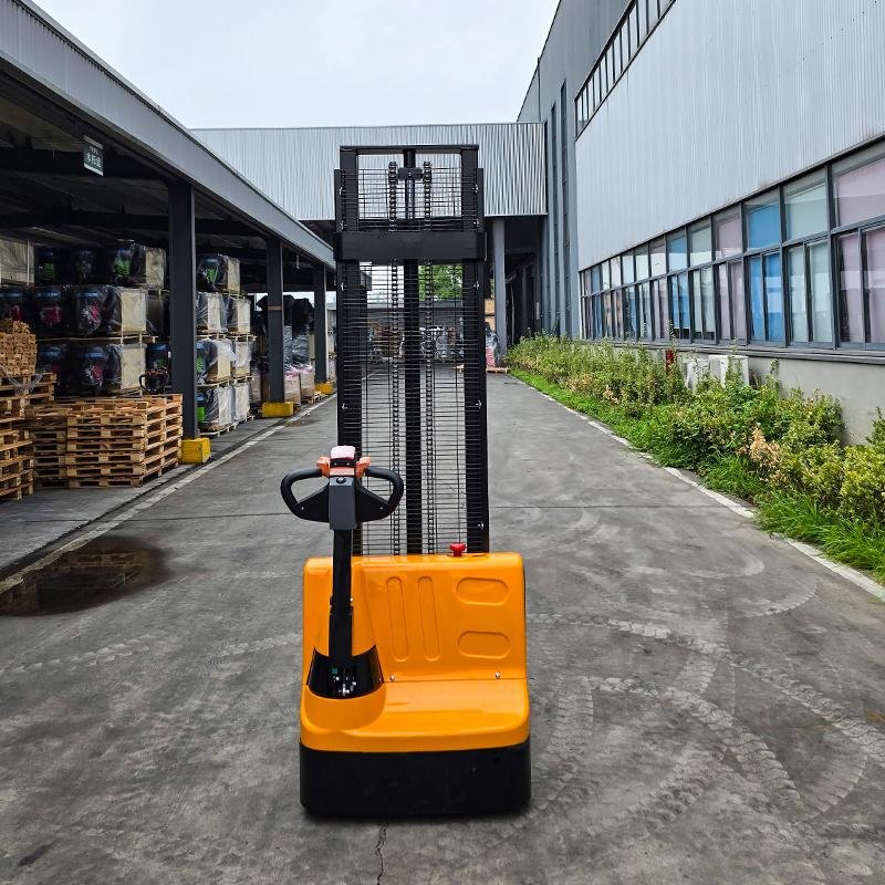 ERB10 - 1 Ton Electric Pallet Stacker