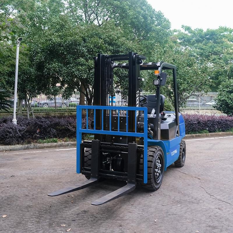 FD30 - 3 Ton Diesel Forklift