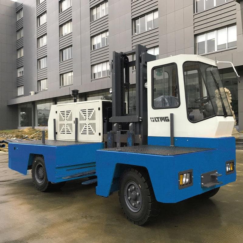 FDS50 - 5 Ton Diesel Side Loader Forklift