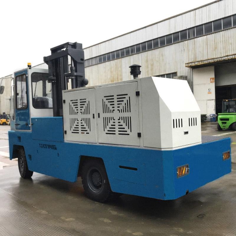 FDS50 - 5 Ton Diesel Side Loader Forklift