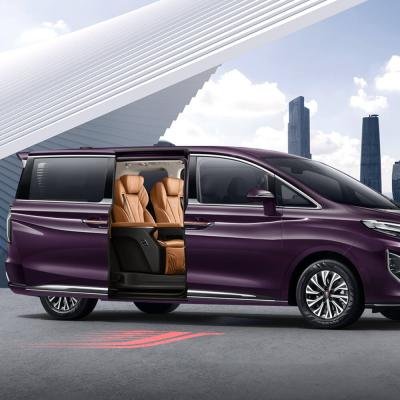 Hongqi HQ9 Mid-Size MPV Car