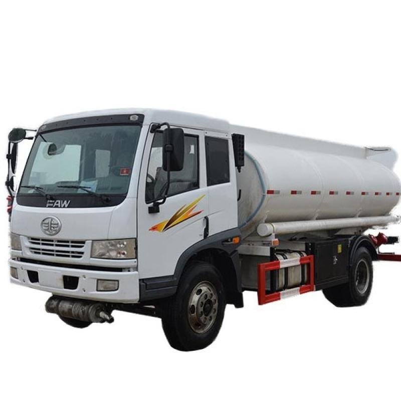 FAW J5K 4X2 transport oil tank truck