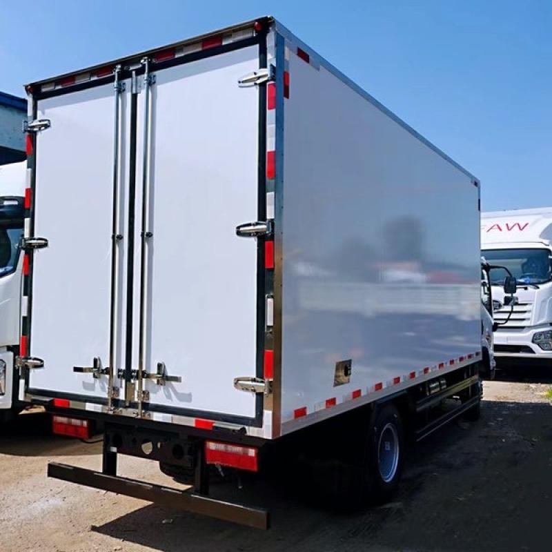 FAW 3~5 Tons light refrigerated truck