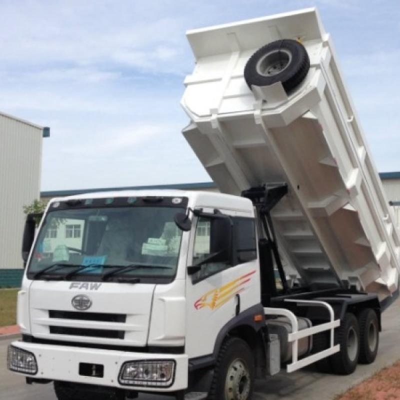 FAW J5M 6x4 dump truck