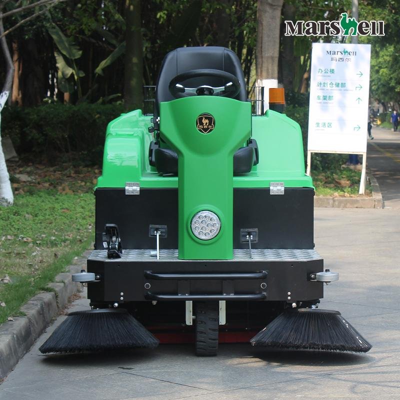 DQS15/DQS15A Ride-on Floor Sweeper