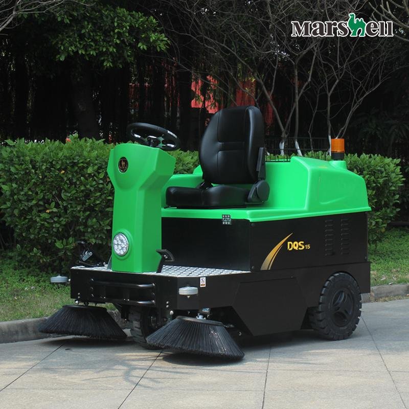 DQS15/DQS15A Ride-on Floor Sweeper