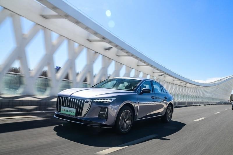 Hongqi H5 PHEV: The Luxury Plug-In Hybrid Sedan Now Available for Pre-Order